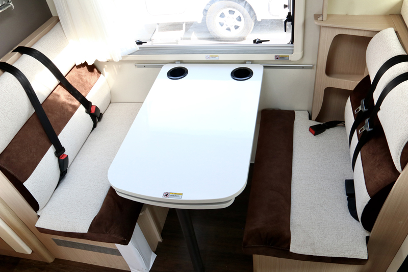 買房車為什么買四驅房車？都有哪些款式可選