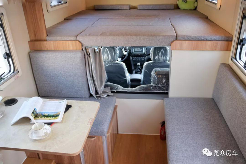 房車還就要選汽油、四驅(qū)、兩米大床 房車還就要選汽油、四驅(qū)、兩米大床