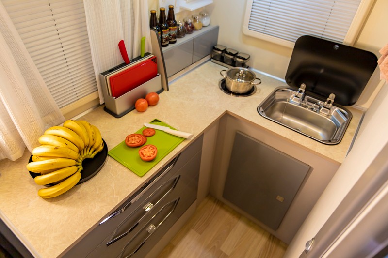 8AT、四驅(qū)、動力好的自由炮房車來啦