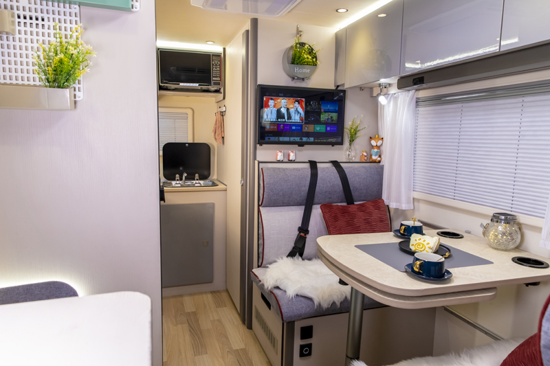 能在重慶,選手、自動擋的四驅房車 能在重慶,選手、自動擋的四驅房車