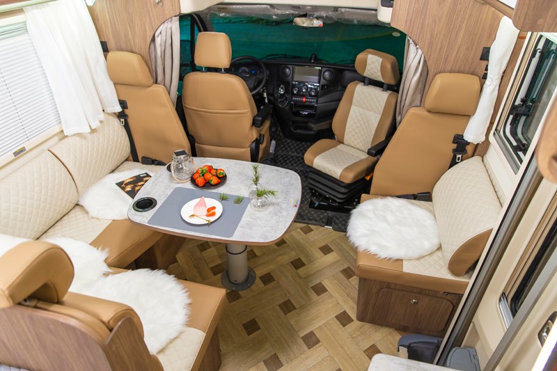 品質(zhì)、安全、舒適、空間，這款房車沒得挑