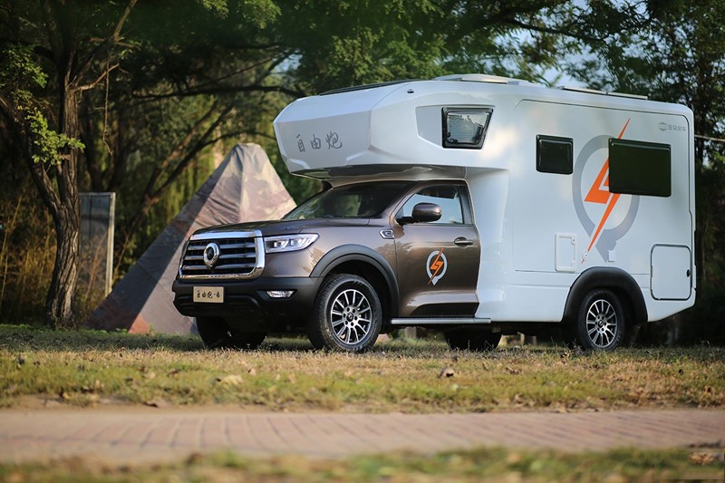 四驅(qū)房車輕松帶你遇見更大的世界 四驅(qū)房車輕松帶你遇見更大的世界