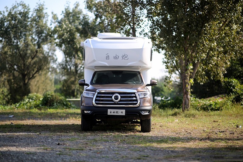 四驅(qū)房車輕松帶你遇見更大的世界 四驅(qū)房車輕松帶你遇見更大的世界